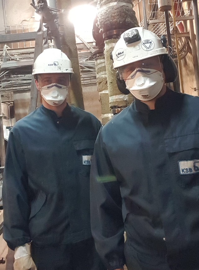 Alexandre et Yannick, techniciens KSB en intervention